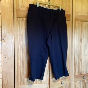 Navy capris